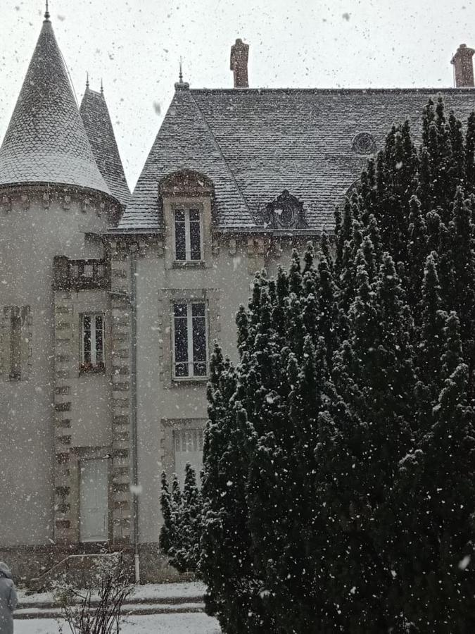 Bed and Breakfast Chateau Maleplane Сен-Леонар-де-Нобла Екстер'єр фото