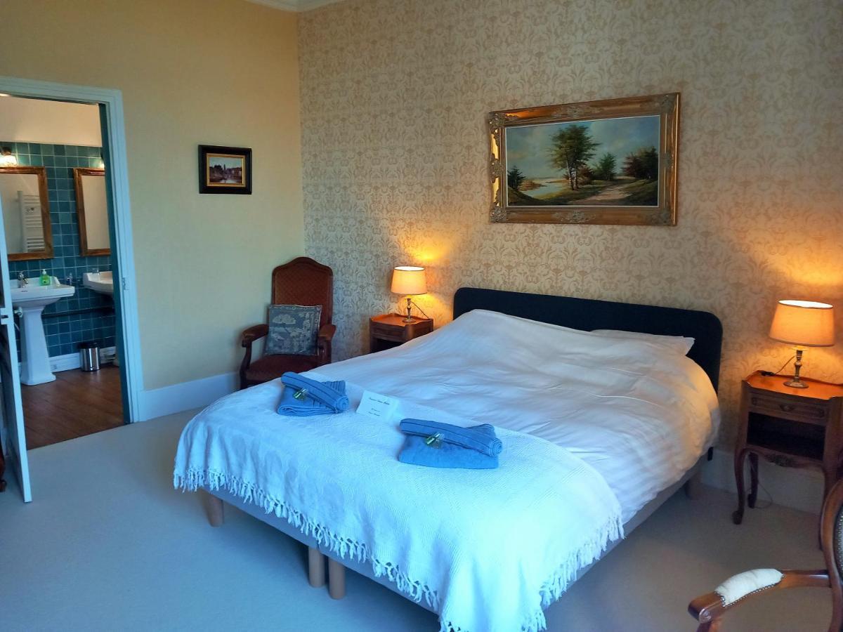 Bed and Breakfast Chateau Maleplane Сен-Леонар-де-Нобла Екстер'єр фото
