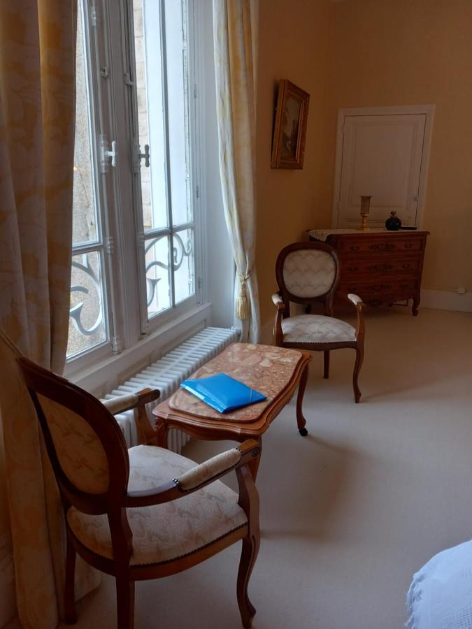 Bed and Breakfast Chateau Maleplane Сен-Леонар-де-Нобла Екстер'єр фото