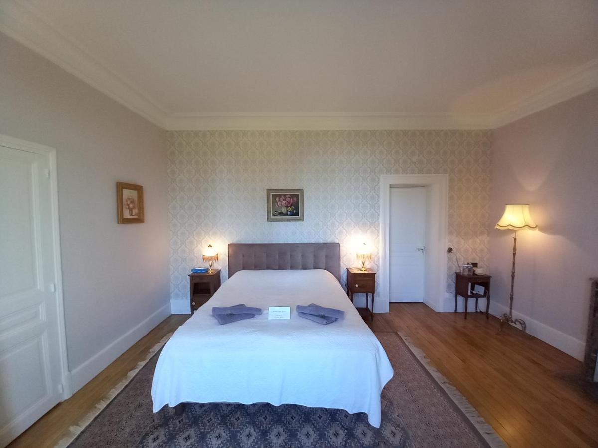 Bed and Breakfast Chateau Maleplane Сен-Леонар-де-Нобла Екстер'єр фото