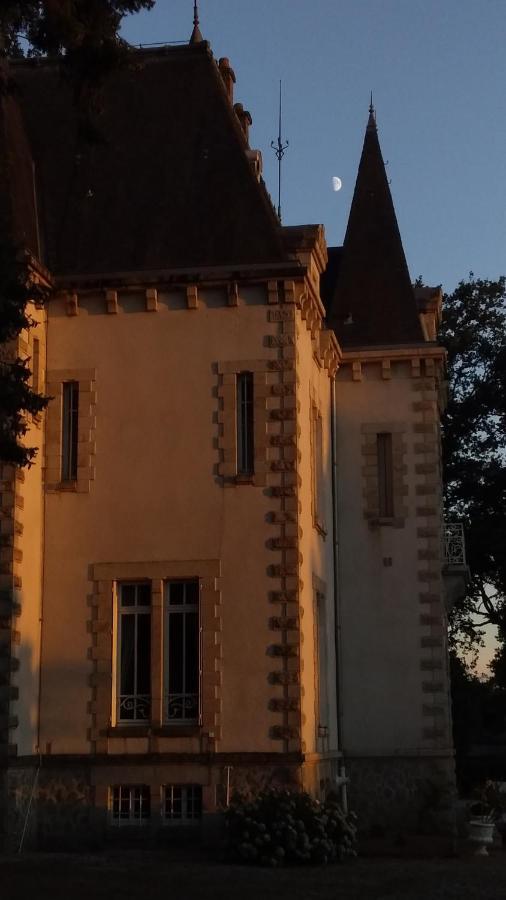 Bed and Breakfast Chateau Maleplane Сен-Леонар-де-Нобла Екстер'єр фото